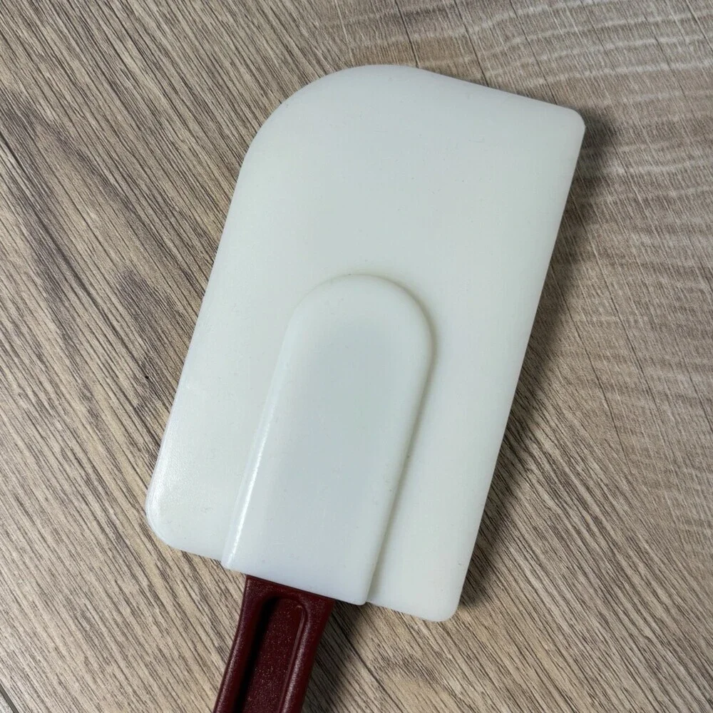 High Heat Resistant Silicone Scraper Spoon Commercial Cooking Spatula Red Handle